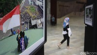 Peringatan ini mengambil tema 20 Tahun Reformasi Kembali ke Rumah Rakyat