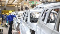 Pabrik ini berlokasi di Greenland International Industrial Centre (GIIC), Cikarang, Jawa Barat. Saat itu, pabrik ini diresmikan langsung oleh Wakil Presiden Jusuf Kalla. Foto: Dok. Wuling Motors Indonesia