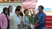Dalam sambutannya, Megawati menyampaikan rasa syukurnya atas kesembuhan Habibie dan telah kembali ke Tanah Air.