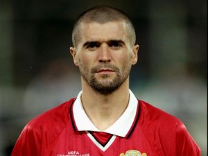 Ouch! Cerita Roy Keane Tonjok Chris Eagle di Latihan MU