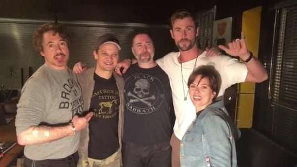 Filmnya Sukses, Para Bintang Avengers Buat Tato Filmnya Sukses, Para Bintang Avengers Buat Tato
