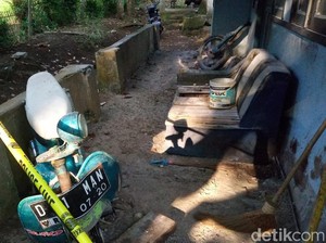 Motor Bebek dan Darah Mengering Jadi Saksi Pembantaian Ibu dan Istri