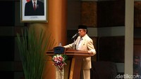 Habibie juga sempat memberikan sambutannya di acara tersebut, disusul sambutan Megawati.