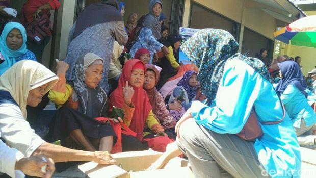 Menyantap Mides khas Pundong, Bantul.