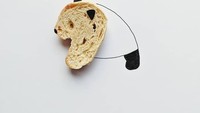 Unik! Panda ini dibuah dari irisan roti yang digabungkan dengan garis pensil sederhana, sehingga menyerupai hewan Panda asli. Foto: Instagram @spielkkind