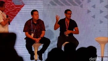 Di atas panggung NextICorn, CEO dan Founder Go-Jek Nadiem Makarim, CEO dan Co-Founder Traveloka Ferry Unardi, CEO & Co-Founder Tokopedia William Tanuwijaya dan CEO & Founder Bukalapak Achmad Zaky, memaparkan bagaimana perjuangan mereka hingga menjadi unicorn. Foto: Adi Fida Rahman/detikINET