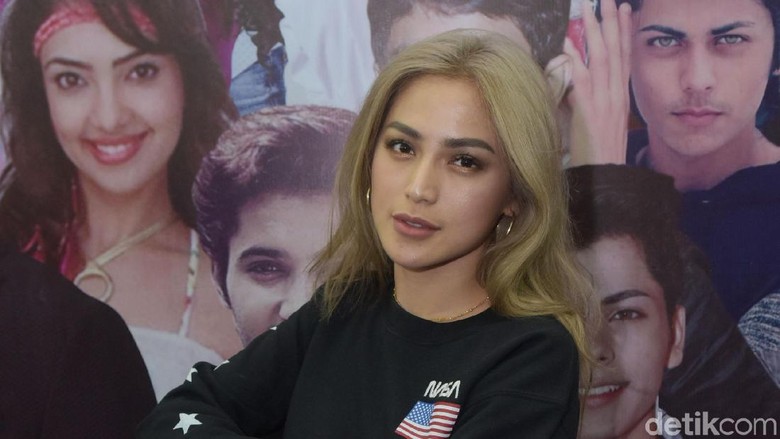 Jessica Iskandar Jadi Saksi Kasus Penggelapan Sang Kakak Jessica Iskandar Jadi Saksi Kasus Penggelapan Sang Kakak