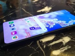 LG G7+ ThinQ Mendarat di Indonesia