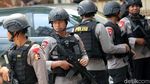 Polisi Bersenjata Lengkap Perketat Penjagaan di Mako Brimob
