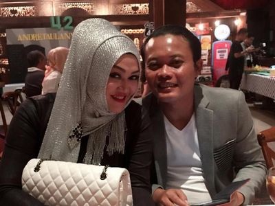Sule Digugat Cerai, Intip Lagi Kebersamaannya dengan Istri
