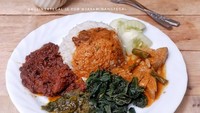 Tampilan nasi Padangnya sangat cantik dan terlihat menggoda. Nasi yang dipadu dengan kuah gulai semakin enak disandingkan dengan rendang, sambal lado ijo dan sayuran. Foto: Instagram @kulinertegal