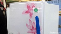 Kulkas ini meraih pengakuan berupa sertifikat dari Majelis Ulama Indonesia (MUI).