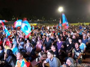 Unggul Sementara di Pemilu Malaysia, Pendukung Mahathir Bersorak