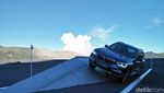 BMW X3 Main Pasir di Bromo