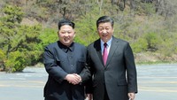 Selama pihak-pihak terkait menghapus kebijakan-kebijakan bermusuhan dan ancaman keamanan kepada Korea Utara, maka Korea Utara tidak memerlukan nuklir, dan denuklirisasi dapat diwujudkan, kata Kim Jong-un, sebagaimana dilaporkan kantor berita Xinhua. (Foto: Dok. KCNA/via REUTERS)