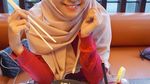 Adem Banget! Kalau Lihat Gaya Anisa Eks Cherrybelle Lagi Makan