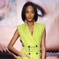 Jourdan sangat bersyukur bekerja di industri model dan orang-orang yang mendukungnya meski ia adalah seorang ibu di usia muda. Ini adalah karier yang bagus untuk ibu bekerja, ucap Jourdan seperti dikutip dari Sunday Times. Foto: Getty Images