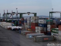 Ekonom Sebut Impor Ilegal di Teluk Lamong Tak Adil buat Pengusaha Lokal
