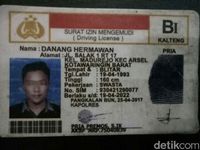 Bawa SIM Palsu, Pria Ini Pura-pura Kaget Saat Razia di Blitar