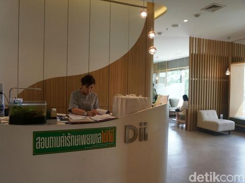 Mencoba Terapi LED yang Cerahkan Wajah di Dii Aesthetic Institute, Bangkok