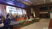 Teliti Model Bisnis di DAS Citarum, Aher Raih Gelar Doktor