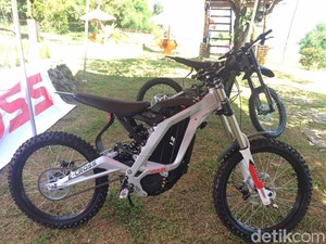 Asyik, Kini Ada Motor Listrik Penggaruk Tanah Buatan Indonesia