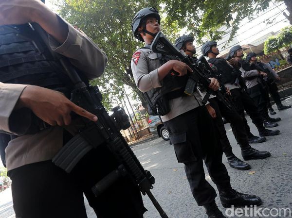 Berita Heboh: 5 Polisi Gugur di Rusuh Mako Brimob, Pemilu Malaysia