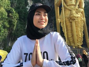 Liburan si Cantik Uyaina Arshad, Putri Muslimah Asia 2018