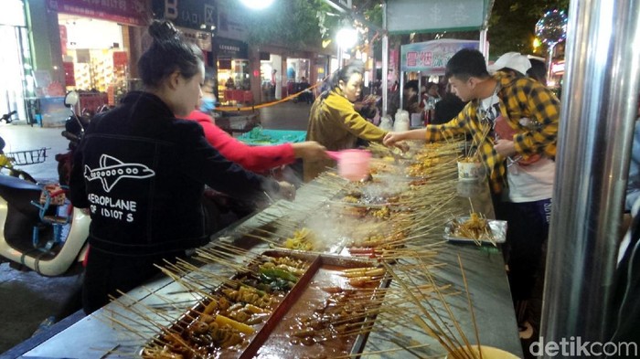 Membumikan Konsep Wisata Halal