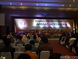 Alasan Unpad Beri Predikat Cum Laude Disertasi Aher Soal Citarum