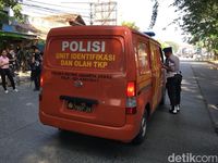 Tambah 5 Mobil, Total 7 Ambulans Masuk ke Mako Brimob