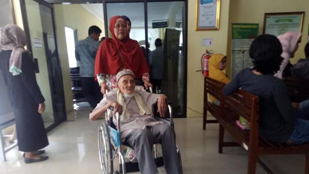 Cerita Kakek 89 Tahun Berkursi Roda yang Diadili di PN Makassar
