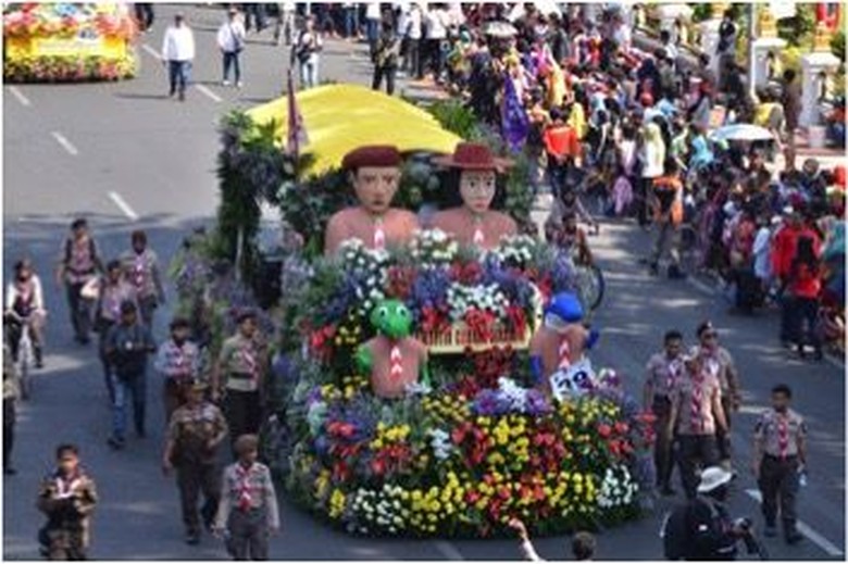 Parade Surabaya Vaganza Dapat Pujian dari 8 Negara UNICEF Parade Surabaya Vaganza Dapat Pujian dari 8 Negara UNICEF