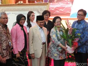 Megawati Bertemu BJ Habibie: Alhamdulillah Beliau Sudah Sehat
