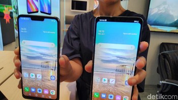 Alasan LG Indonesia membawa varian tertinggi ini menurut Heegyun Jang selaku Head of LG Mobile Communication Indonesia karena ingin memberikan yang terbaik ke konsumen Indonesia. Sebelumnya, diketahui LG pernah hanya membawa versi lite dari sebuah produk ke Indonesia. (Foto: detikINET/Muhammad Alif Goenawan)