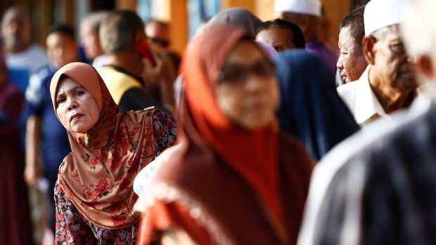 Antrean terpantau mengular di sejumlah TPS