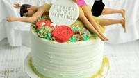 @cakebyniki membuat kue perceraian bertema tanaman hias sukulen. Di atasnya ada boneka Barbie memegang sekop, seperti sedang mengubur Ken. Wah, ada-ada saja ya! Foto: Istimewa
