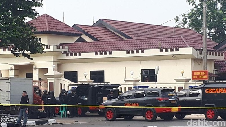 Fakta-fakta Berakhirnya Tragedi Penyanderaan di Mako Brimob Fakta-fakta Berakhirnya Tragedi Penyanderaan di Mako Brimob