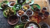 Kalau ke Purwakarta, jangan sampai melewatkan rumah makan ini ya. Punya menu khas Sunda, yang wajib dicoba adalah ayam goreng basah dan sambal dadaknya yang disajikan segar. Wah mantap! Lokasinya ada di Jalan Veteran Rest Area KM. 88 Tol Purbaleunyi, Purwakarta. Foto: Istimewa