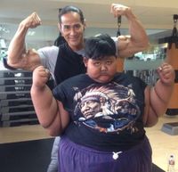 Aria saat dibimbing Ade Rai.