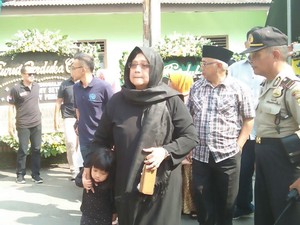 Menteri Siti Melayat Aipda Denny Korban Rusuh di Mako Brimob