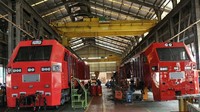Kereta ini didesain dengan gagah yang tahan terhadap bajir. Dengan dibalut warna merah, kereta ini tampak kuat melaju di medan apapun. Dok. PT INKA.