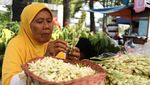 Pedagang Bunga untuk Ziarah Kian Menjamur