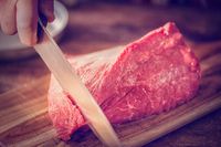 Sebaiknya Persiapkan Stok Daging Cincang Buat Sajian Puasa yang Praktis