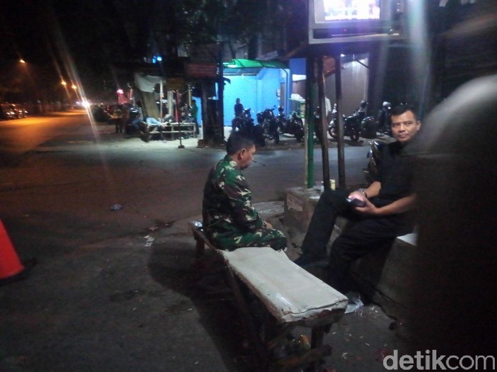 Personel Kodim Depok Terpantau di Sekitar Mako Brimob Depok