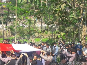 Irwasda Polda Jateng Pimpin Pemakaman Briptu Fandi
