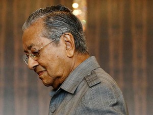 Kembali Mundur, Mahathir Mohamad Akan Dilantik Malam Hari