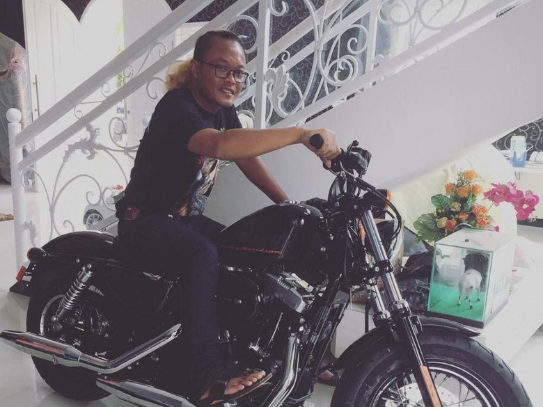 Proses Cerai, Sule: Mungkin Lina Lagi Merenung Proses Cerai, Sule: Mungkin Lina Lagi Merenung