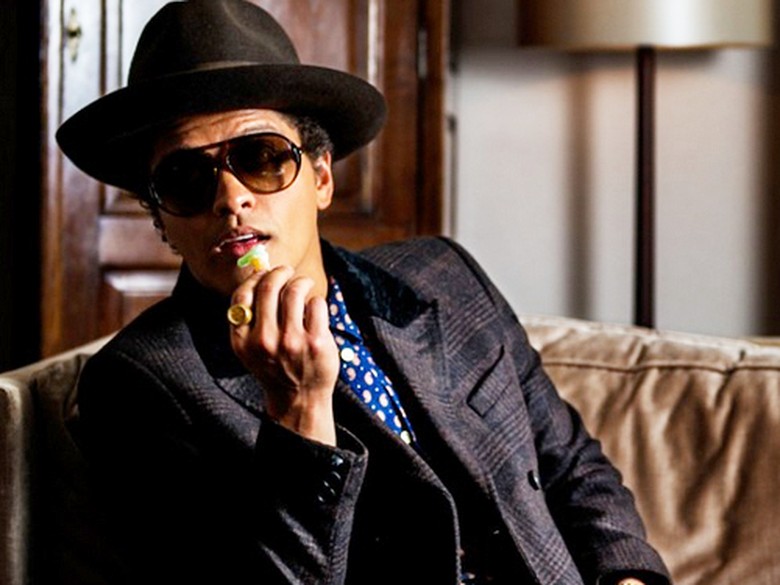 Duh! Panggung Konser Terbakar saat Bruno Mars Nyanyi Duh! Panggung Konser Terbakar saat Bruno Mars Nyanyi