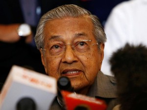 Setelah Dilantik, Mahathir Akan Didampingi Istri Anwar Ibrahim